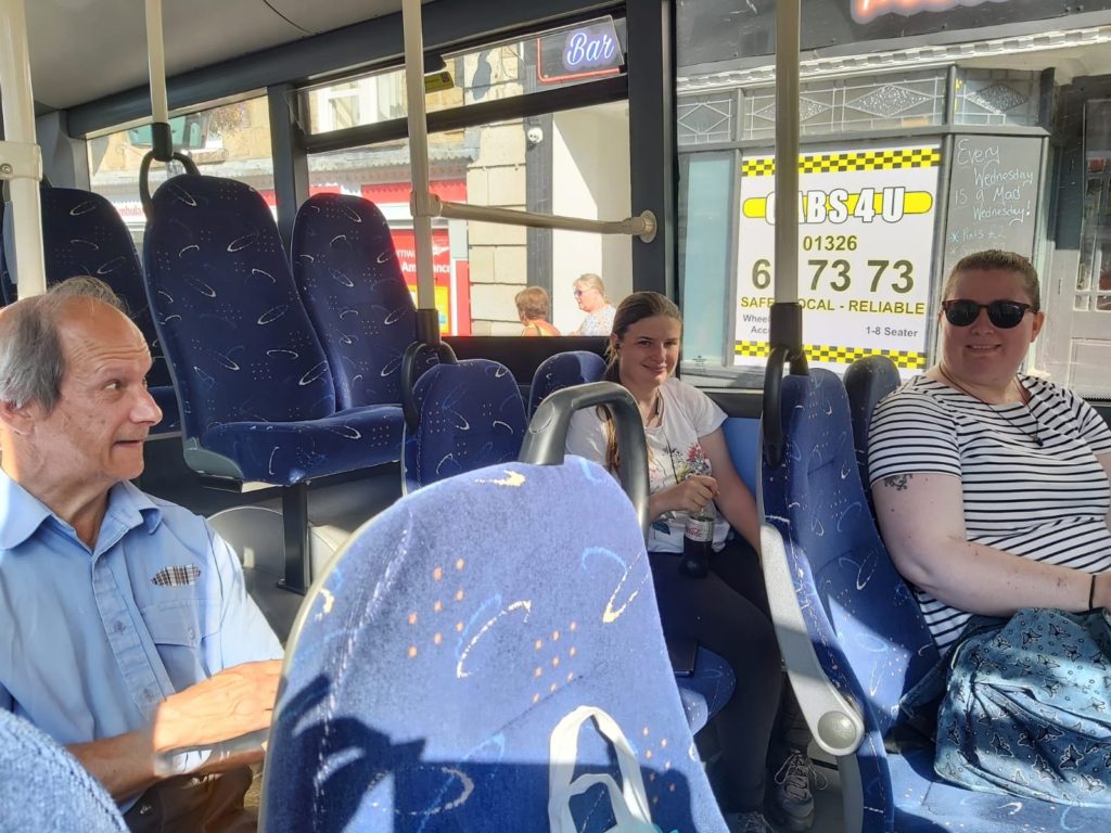 VW volunteers travelling to Polventon by bus